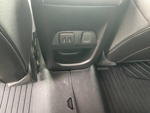 Used 2018 GMC Canyon Denali image 30