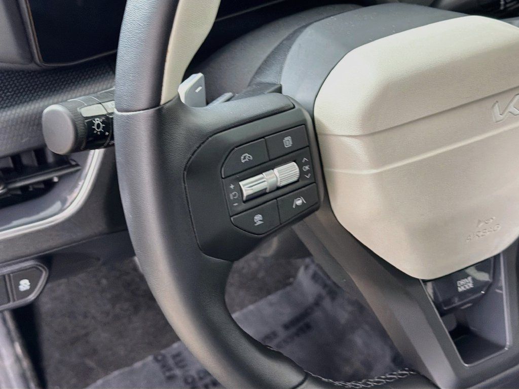 Used 2025 Kia K4 GT-Line w/ GT-Line Premium Package FWD image 10
