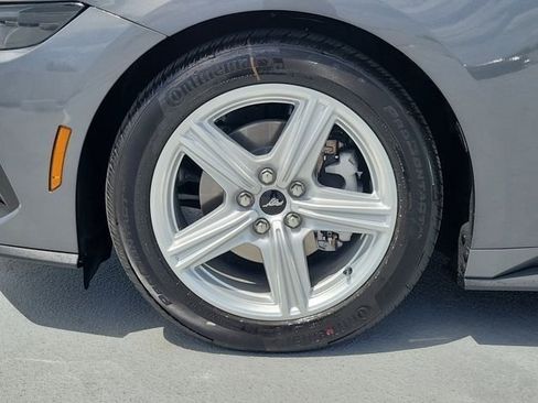 Used 2026 Ford Mustang Premium RWD image 9