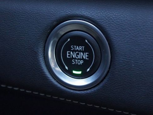 Certified 2021 Cadillac Escalade Sport image 10