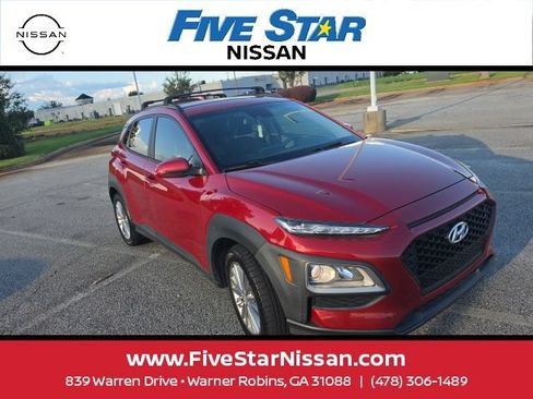 Used 2021 Hyundai Kona SEL FWD image 3