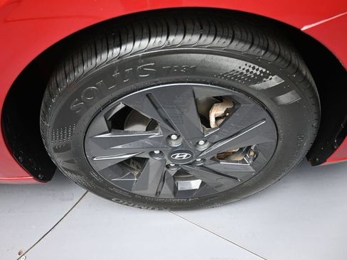 Certified 2021 Hyundai Elantra SEL FWD image 13