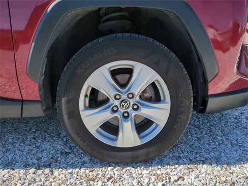 Used 2021 Toyota RAV4 XLE image 11