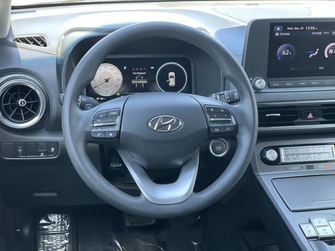 Certified 2023 Hyundai Kona SE image 7