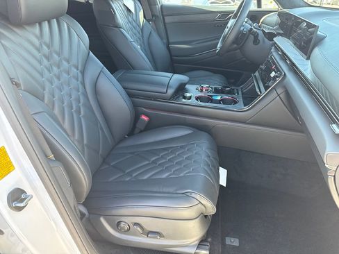 New 2026 Genesis GV80 3.5T e-SC image 13