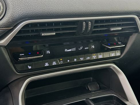 Used 2024 MAZDA CX-90 3.3 Turbo w/ Premium Package image 24