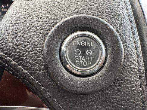 Used 2014 Lincoln MKX Base w/ Equipment Group 102A image 30