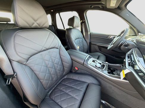 New 2026 BMW X5 M60i image 14