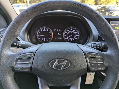 Used 2018 Hyundai Elantra GT image 27