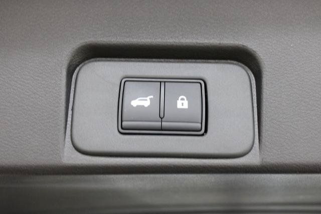 Certified 2026 Nissan Rogue SV FWD image 29