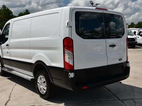 Used 2019 Ford Transit 250 130 Low Roof w/ Exterior Upgrade Package RWD image 5