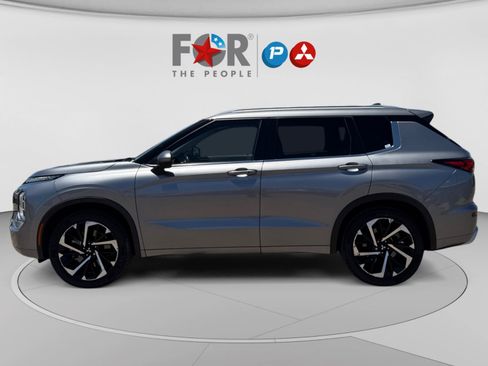 Used 2022 Mitsubishi Outlander SEL AWD/4WD image 2