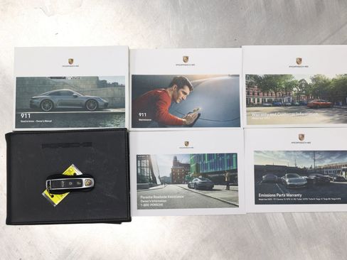 Used 2022 Porsche 911 Carrera image 7