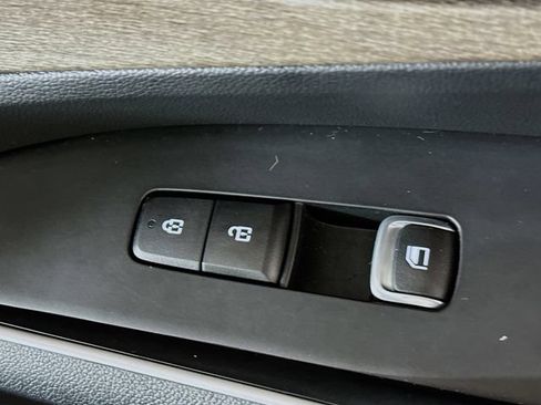 Used 2023 Kia Sorento S w/ Panoramic Sunroof Package AWD/4WD image 29