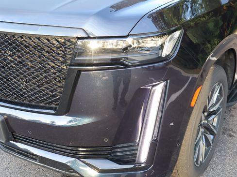 Certified 2022 Cadillac Escalade Sport RWD image 12