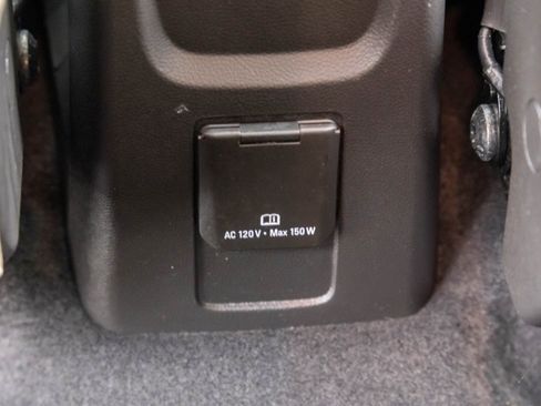 Used 2019 Buick Encore Essence image 17