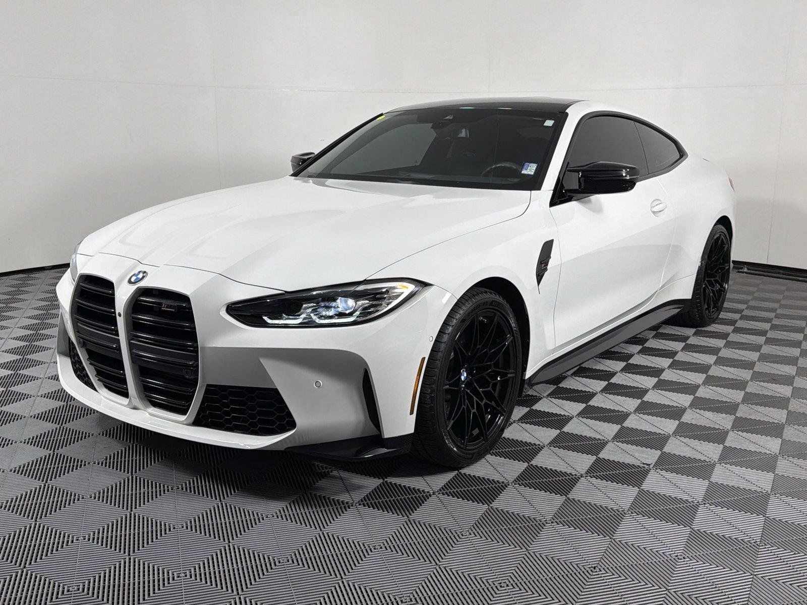Used 2024 BMW M4 Competition w/ Executive Package RWD image 3