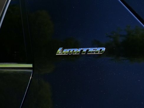 Used 2023 Toyota 4Runner Limited AWD/4WD image 29