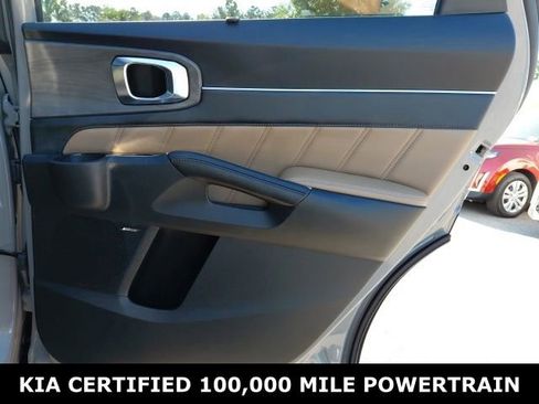 Certified 2024 Kia Sorento SX Prestige w/ Olive Brown Leather Package image 29