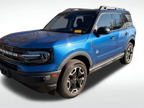 Used 2023 Ford Bronco Sport Outer Banks image 5
