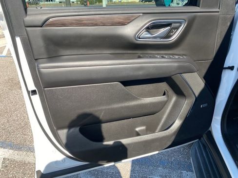 Used 2021 Chevrolet Tahoe LT w/ LT Signature Package image 10
