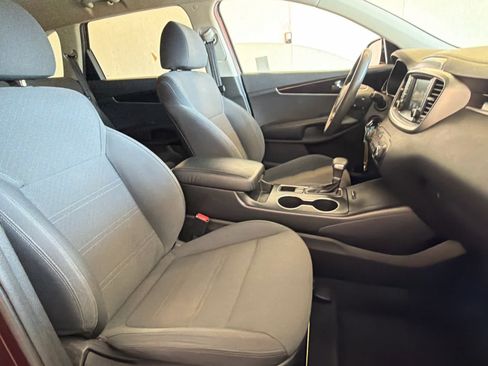 Used 2020 Kia Sorento LX FWD image 27