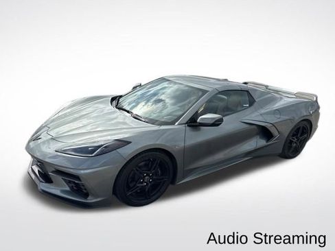 Used 2022 Chevrolet Corvette Stingray Preferred Conv w/ Z51 Performance Package RWD image 2