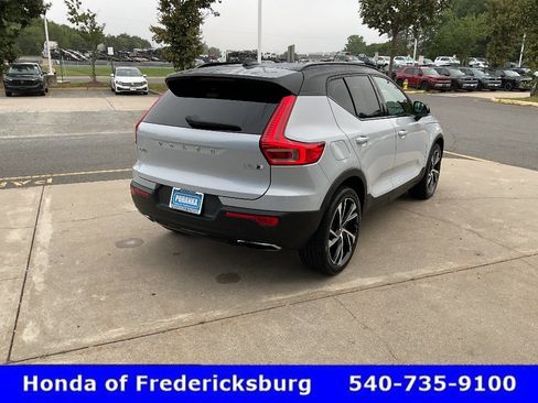 Used 2020 Volvo XC40 T5 R-Design AWD/4WD image 6