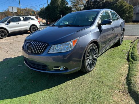 Used 2013 Buick LaCrosse Premium image 3