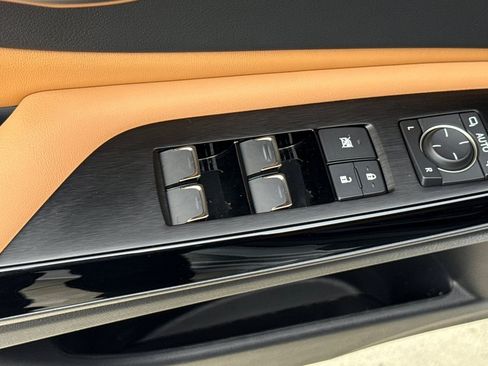 Certified 2025 Lexus ES 300h w/ Premium Package FWD image 14