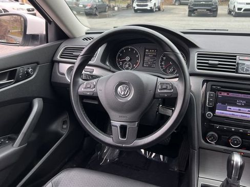 Used 2015 Volkswagen Passat 1.8T SE image 17