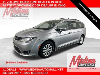 Used 2017 Chrysler Pacifica Touring-L