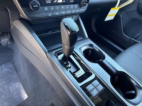 New 2026 Subaru Outback Limited AWD/4WD image 24