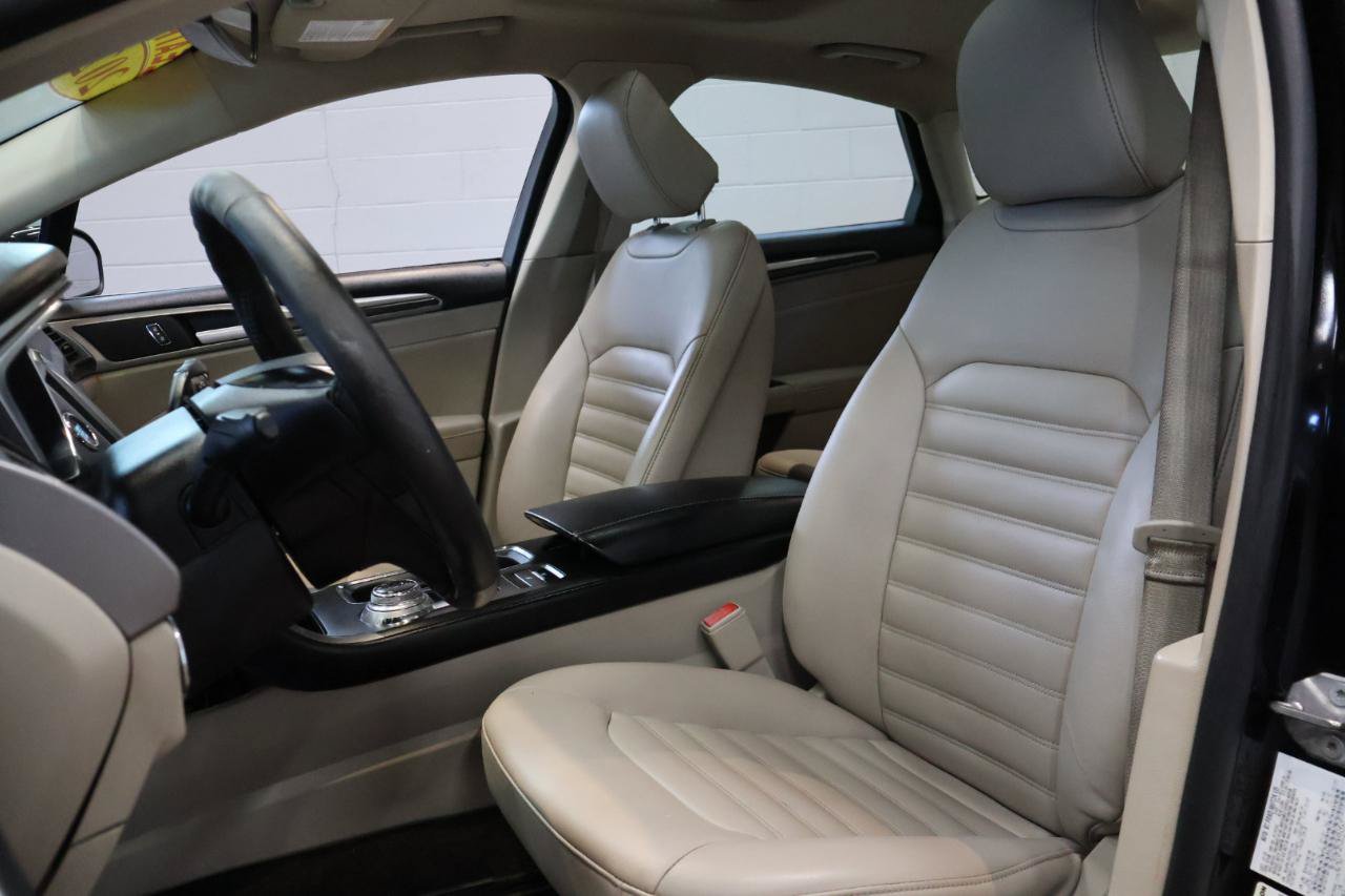 Used 2020 Ford Fusion SEL FWD image 9