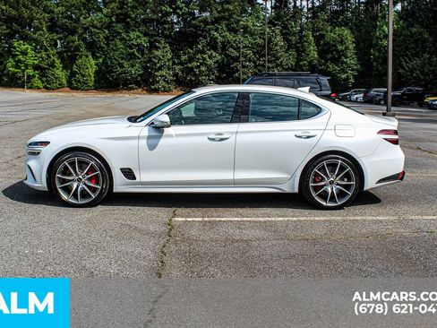 Used 2025 Genesis G70 2.5T RWD image 6