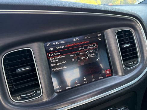 Used 2018 Dodge Charger R/T Scat Pack w/ Driver Confidence Group RWD image 35