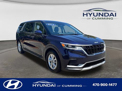 Used 2024 Kia Carnival LX FWD image 1