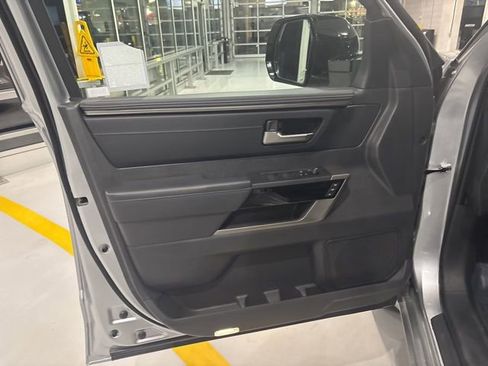 Used 2025 Toyota Tundra Limited image 15