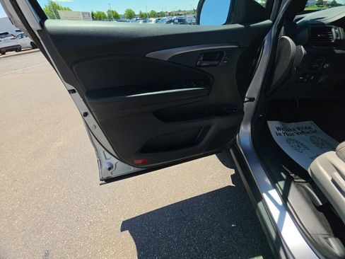Used 2023 Honda Passport EX-L image 13