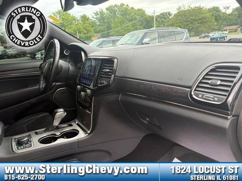 Used 2019 Jeep Grand Cherokee High Altitude AWD/4WD image 11