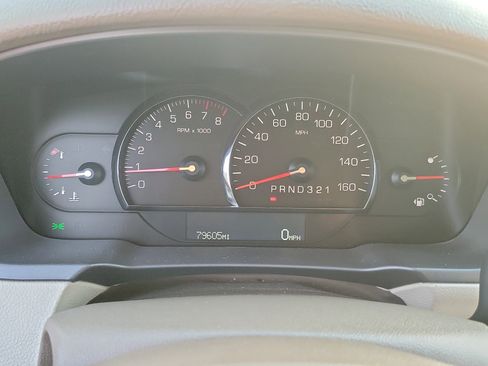 Used 2006 Cadillac DTS w/ Trunk Convenience Package image 27