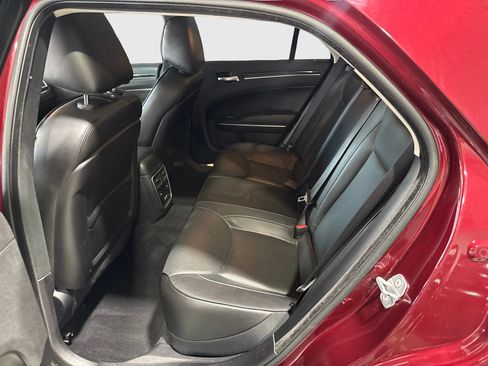 Used 2019 Chrysler 300 Limited w/ Safetytec Plus Group AWD/4WD image 10