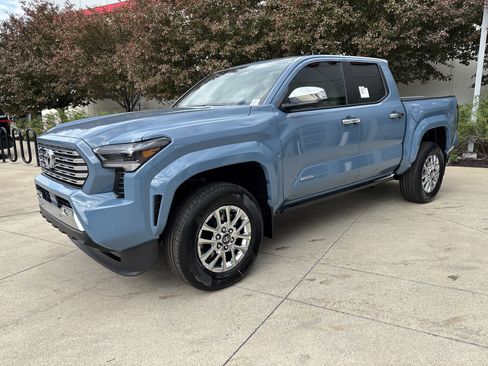 New 2026 Toyota Tacoma Limited AWD/4WD image 3