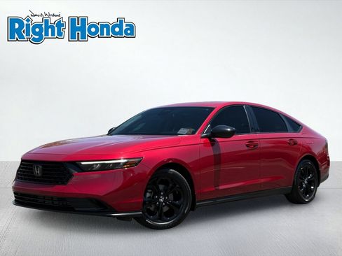 Used 2025 Honda Accord SE image 1