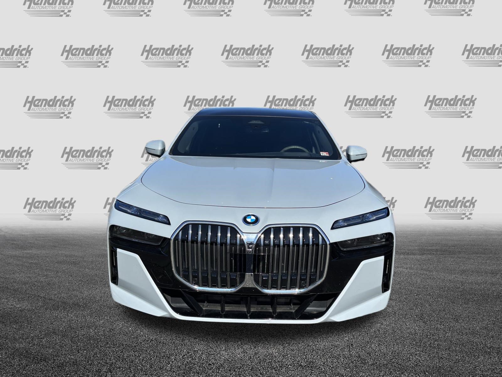 Certified 2024 BMW 750e xDrive w/ Executive Package AWD/4WD image 3
