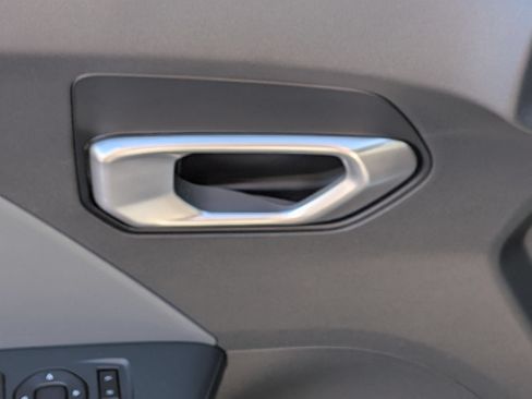 Used 2025 Kia K4 FWD image 12