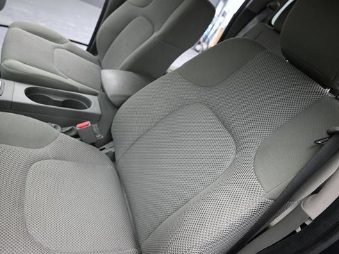 Used 2019 Nissan Frontier SV AWD/4WD image 9
