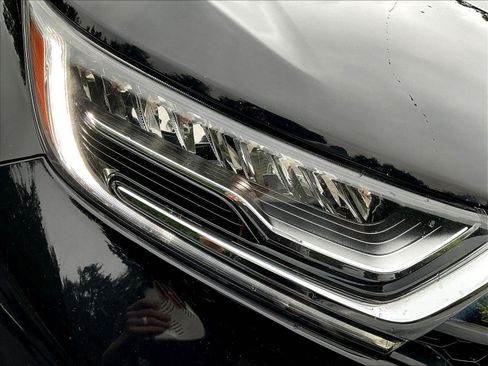 Used 2019 Honda CR-V Touring image 32