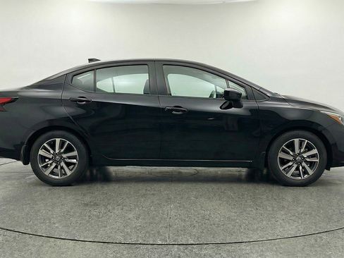 Used 2025 Nissan Versa SV image 11