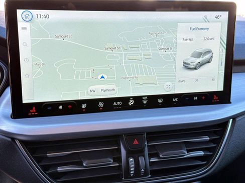 Used 2025 Ford Escape Platinum image 17